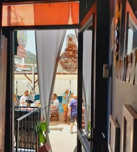 فندق مبيت وإفطار Buena Vista Hotel&restaurant مرمريس